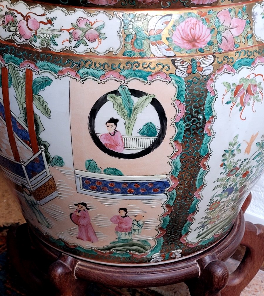 Cache-pot chinois décoré, XXe siècle, avec base en bois-photo-4