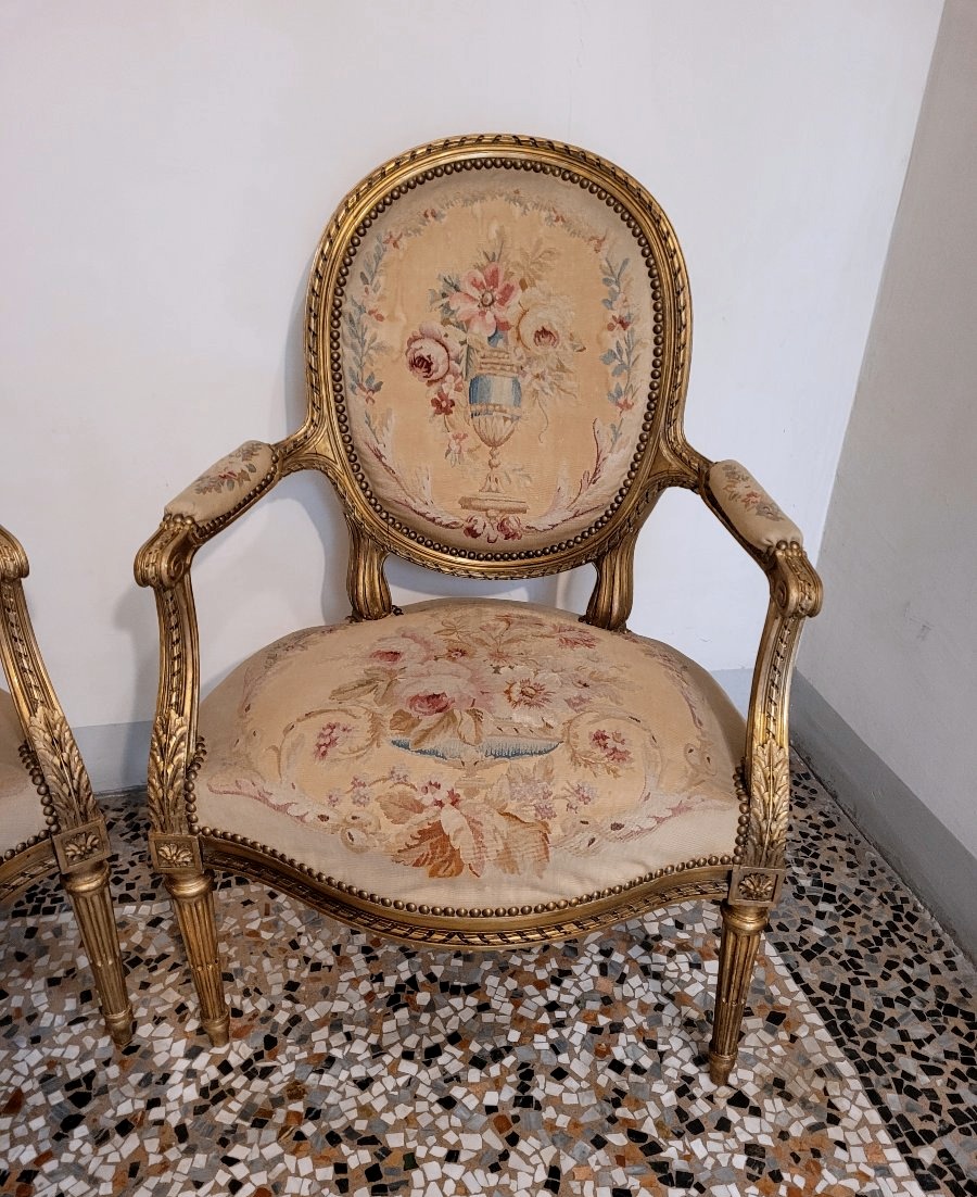 Two Gilded Louis XVI-style Armchairs-photo-2