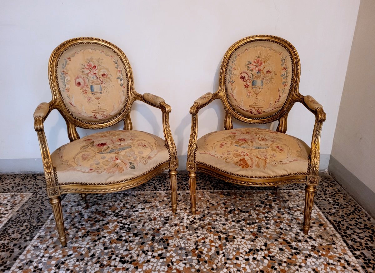 Two Gilded Louis XVI-style Armchairs-photo-3