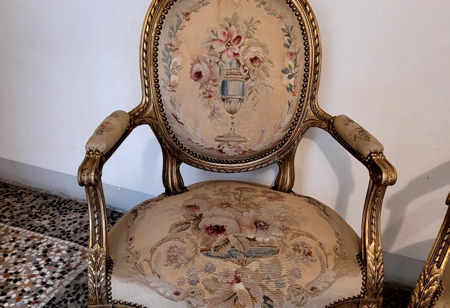 Two Gilded Louis XVI-style Armchairs-photo-7