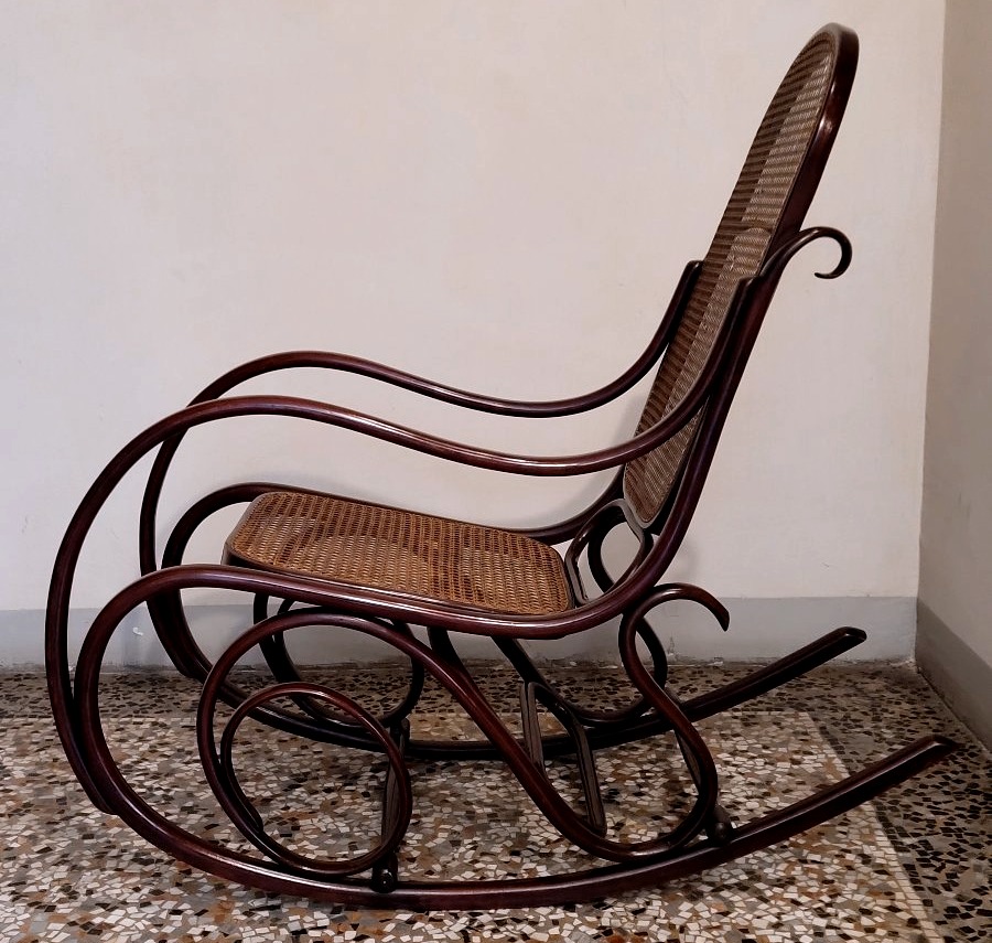 Antique Thonet Rocking Chair No. 825 – Vienna, Late 19th Century-photo-2