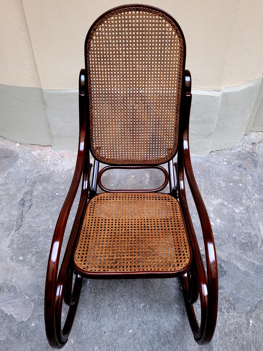 Antique Thonet Rocking Chair No. 825 – Vienna, Late 19th Century-photo-8