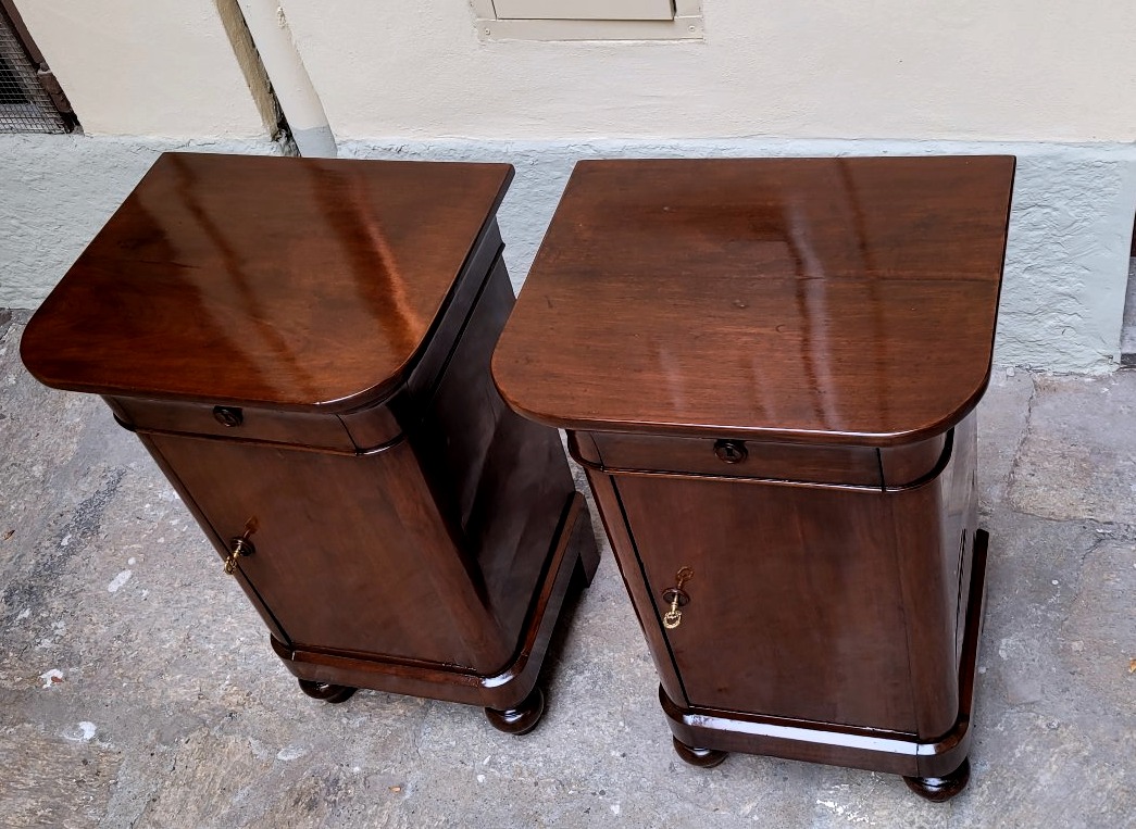 Two Antique Walnut Sideboards – Louis Philippe Style, Piedmont, 1830–1850-photo-4