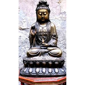 Statue de Bouddha en bronze de la période Rattanakosin, XIXe siècle, pesant 20 kg.