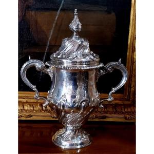 Coupe, centre de table en argent 925, fabrication anglaise, Londres, 1763.