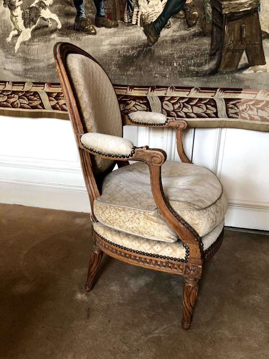 Pair Of Louis XVI Medallion Armchairs Stamped "l. C. Carpentier"-photo-4