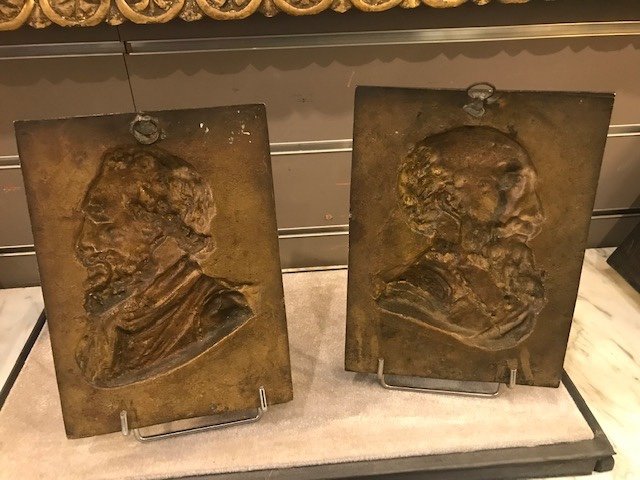 Pair Of Nineteenth Century Bronze Bas Reliefs Representing King Henry IV And Sully-photo-2