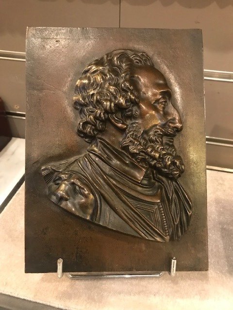 Pair Of Nineteenth Century Bronze Bas Reliefs Representing King Henry IV And Sully-photo-3