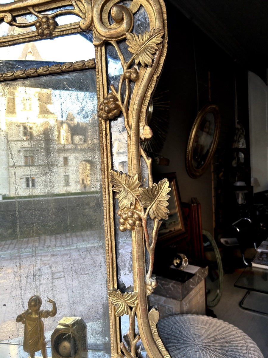 Large Provençal Mirror From "beaucaire" In Gilded Wood, 18th Century, Decorated With Vines-photo-3