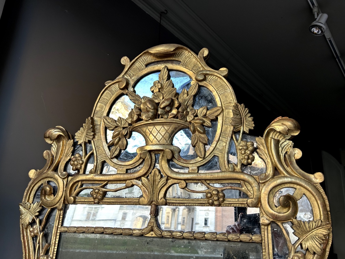 Large Provençal Mirror From "beaucaire" In Gilded Wood, 18th Century, Decorated With Vines-photo-4