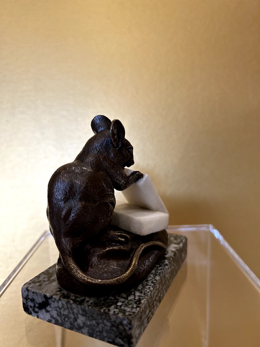 Bronze Sculpture Of A Mouse Nibbling On A Sugar Cube By Clovis Edmond Masson (1838–1913)-photo-2