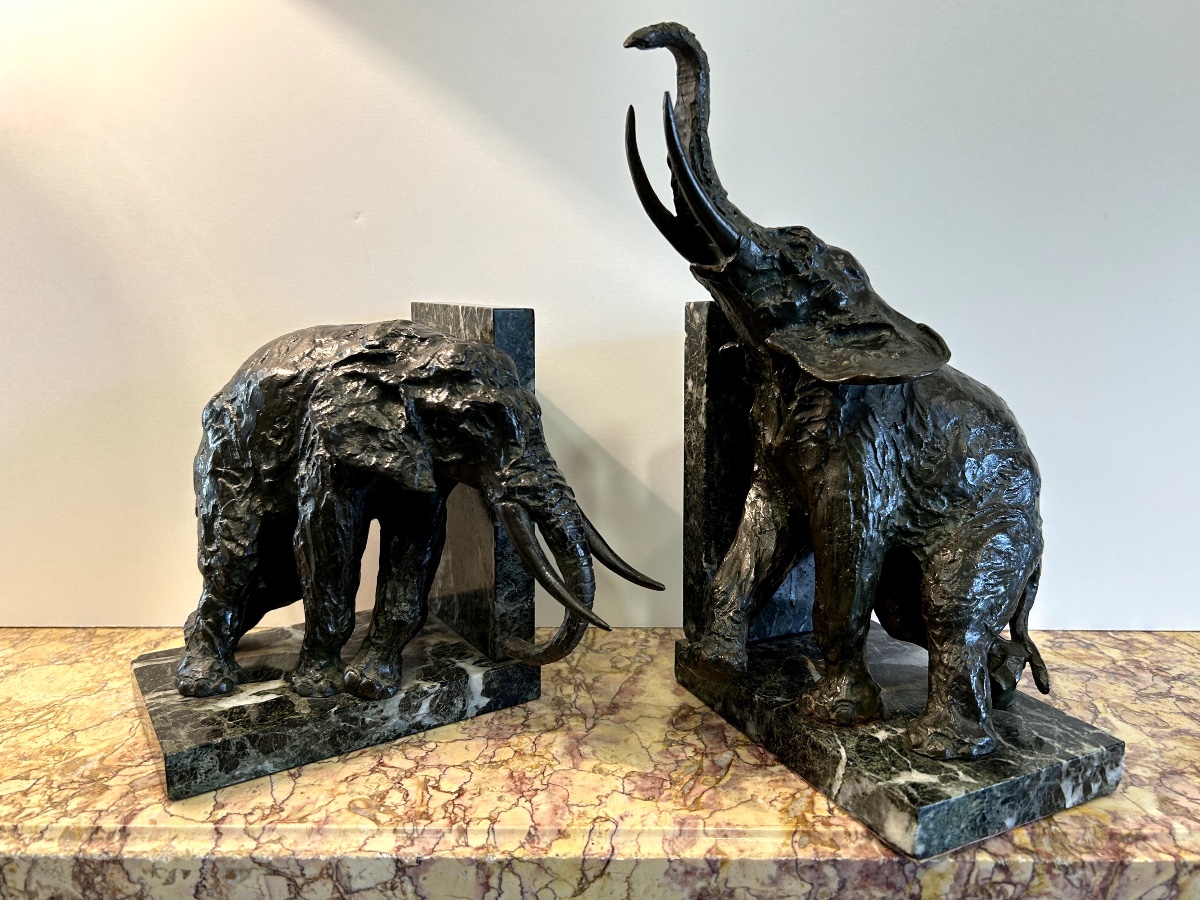 Deux Eléphants en Bronze ,formant serre livres  de Jean ARY BITTER  (1883-1973 )