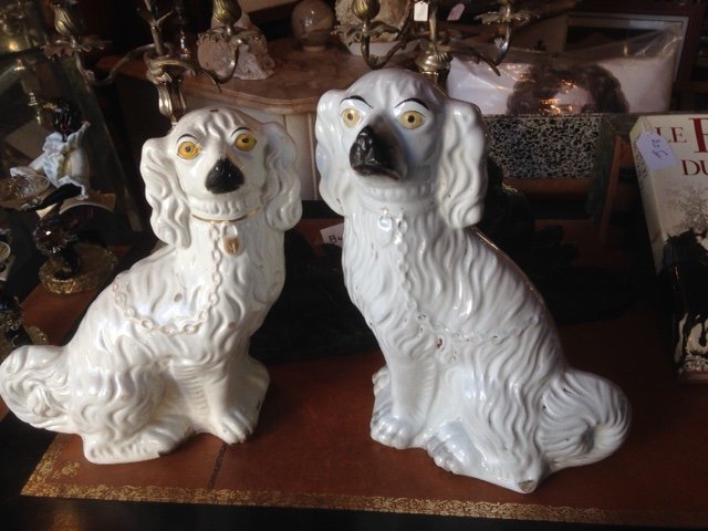 Berwick, Couple Of Dogs In English Faience