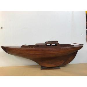 Maquette De Chantier Du Voilier " Nordic Folkboat" Voilier Mythique Des Années 1960