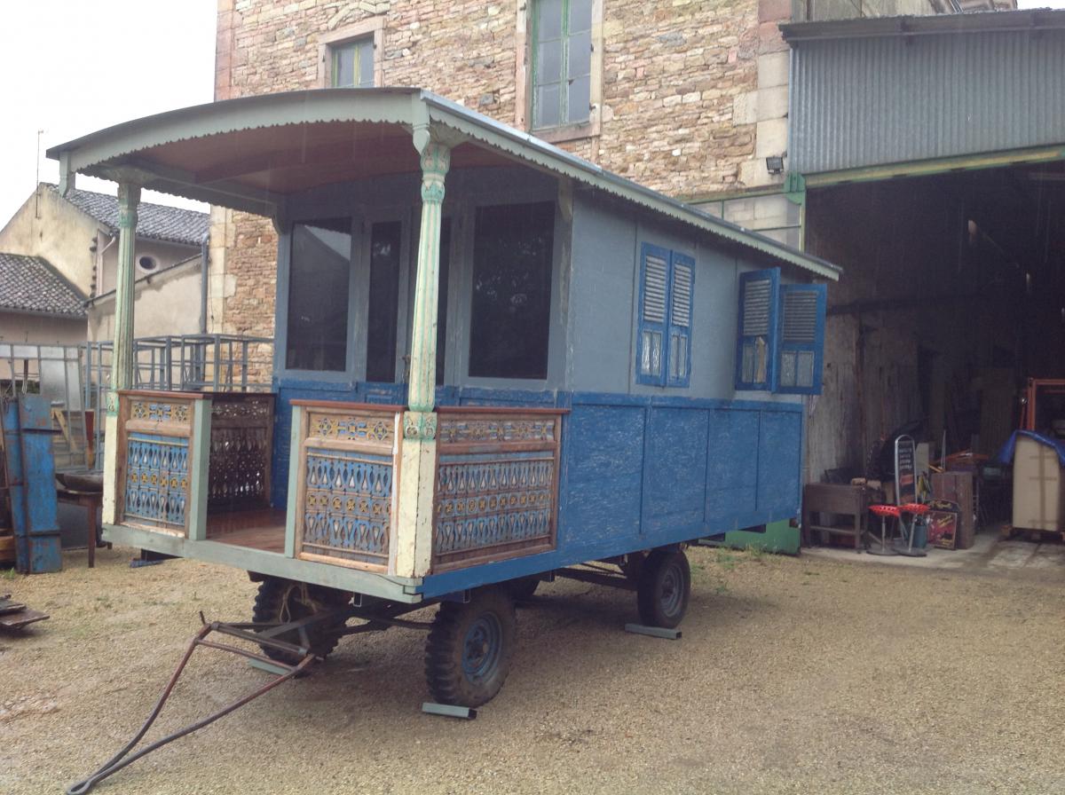 Roulotte En Bois De Teck