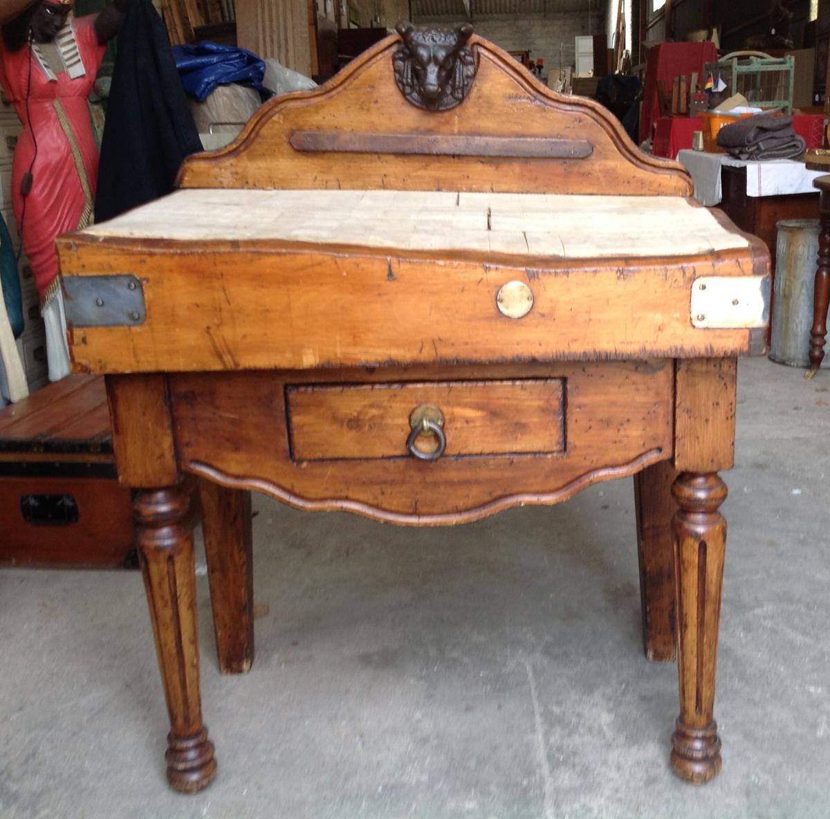 Very Nice Billot De Boucher In His Good Origin