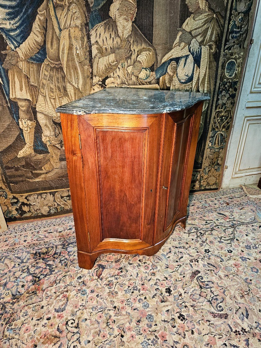 19th Century Walnut Corner-photo-3