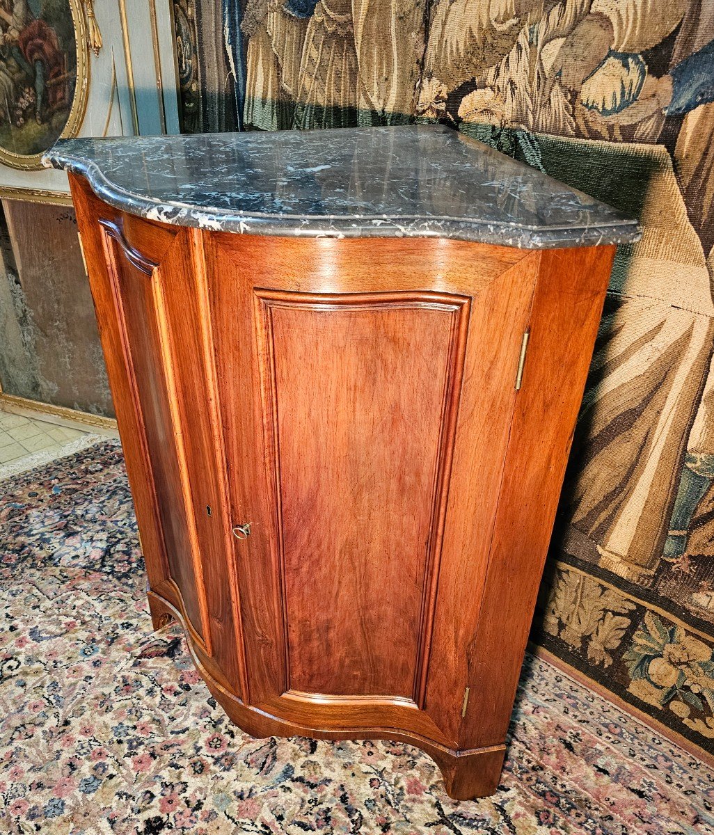 19th Century Walnut Corner-photo-4