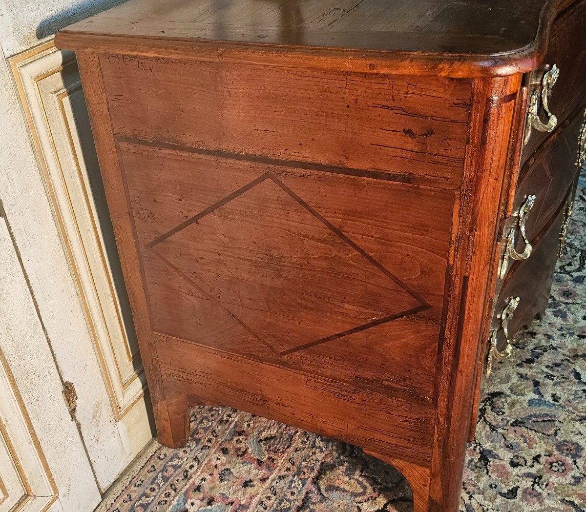 18th Century Curved Commode In Cherry-photo-4