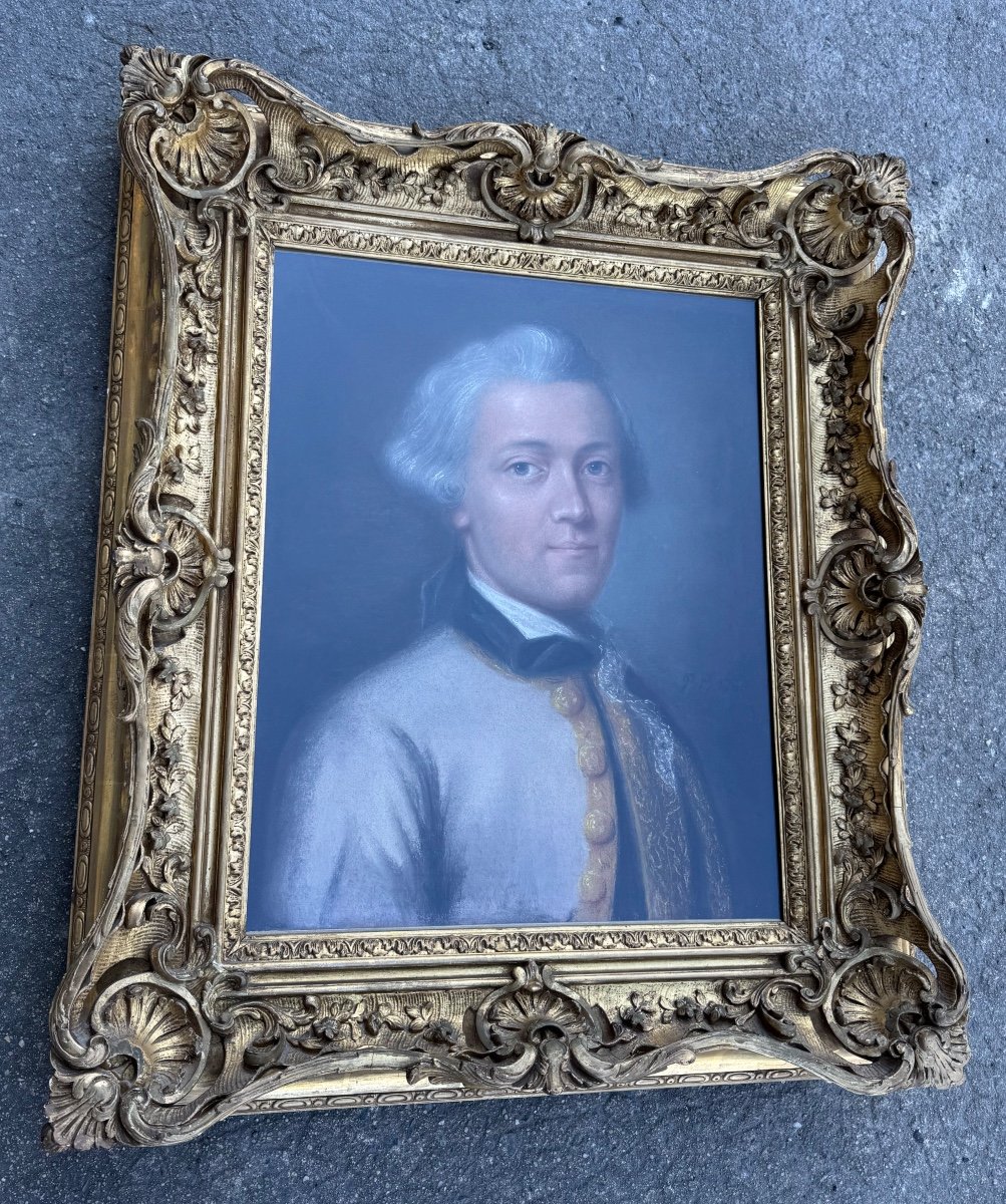 Pastel 18 Eme Jeune élégant 