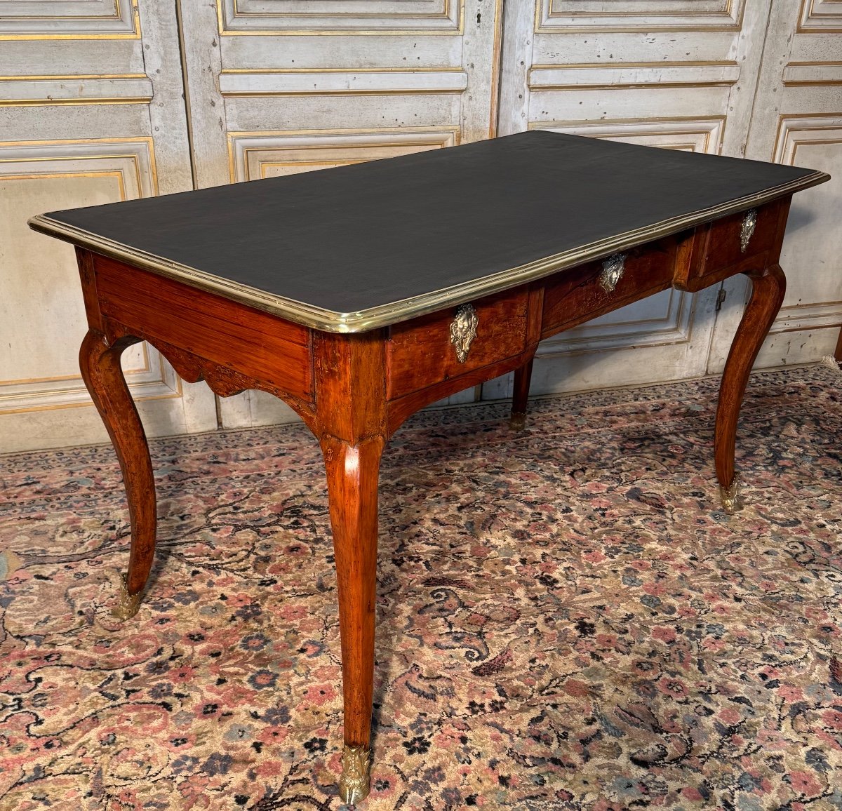 Bureau Plat D époque Régence  Début 18eme 