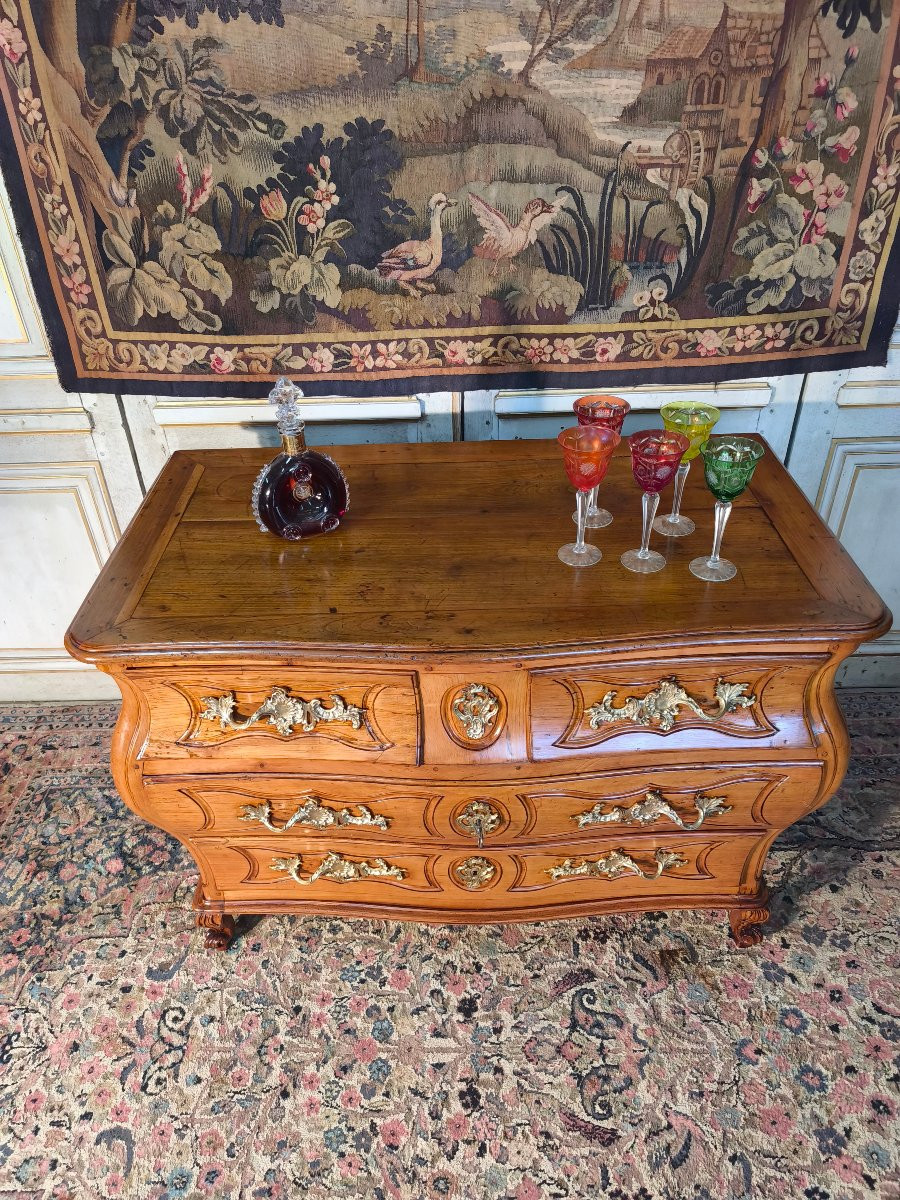Commode tombeau louis XV en merisier du 18 ème siècle -photo-1
