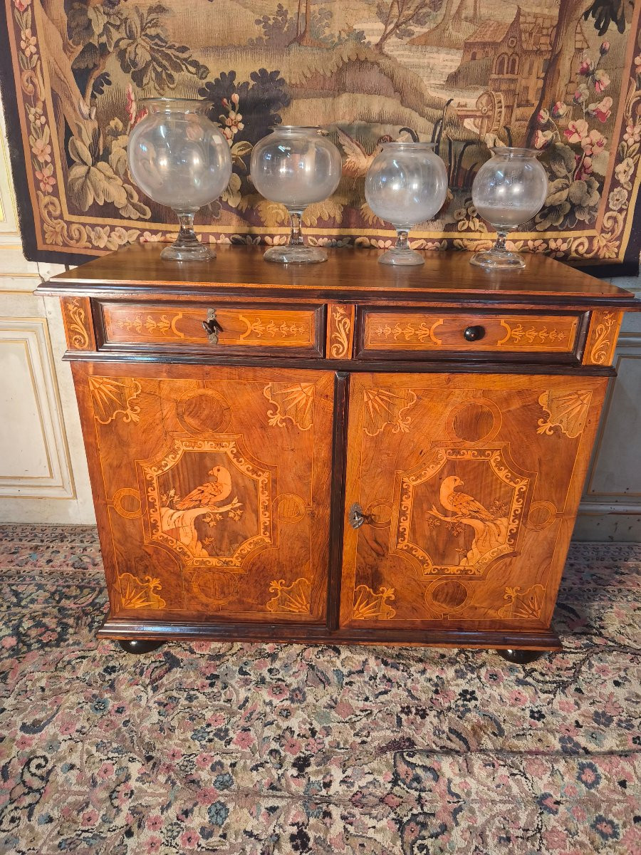 Buffet en noyer et marqueterie du 17 ème siècle -photo-2