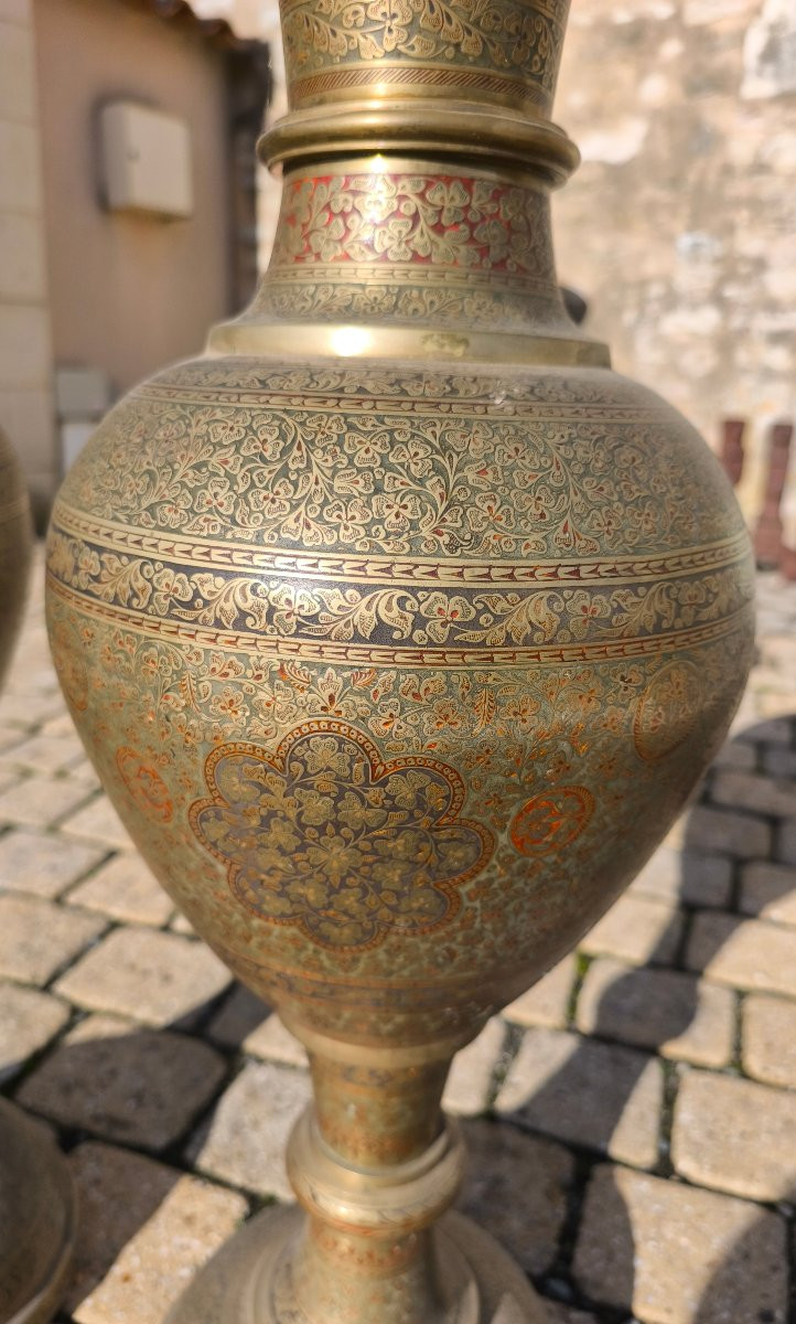 Paire de grand vases Médicis en bronze champlevé 19 ème siècle -photo-2