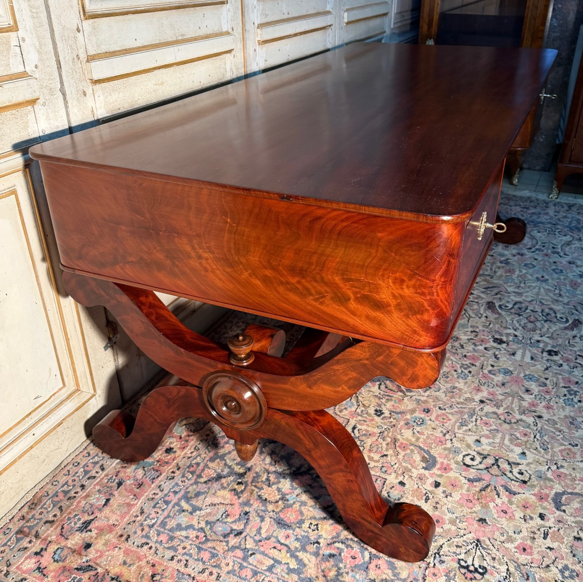 Grand bureau Empire Napoléon en acajou décor à la harpe -photo-3