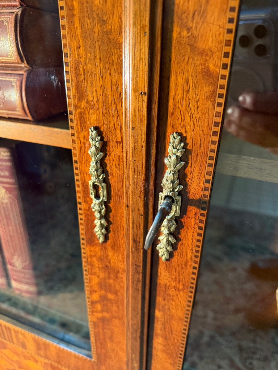 Late 19th Century Marquetry Bookcase -photo-3