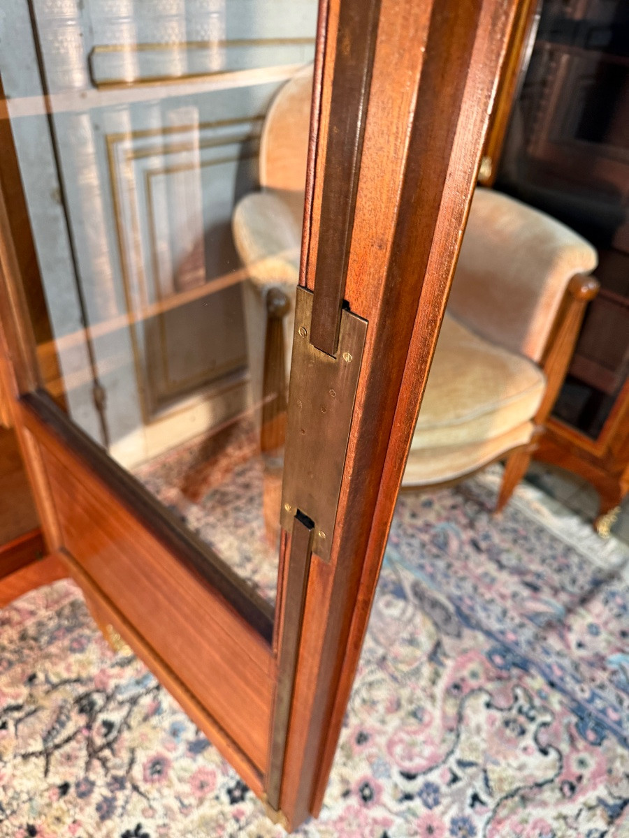 Late 19th Century Marquetry Bookcase -photo-5
