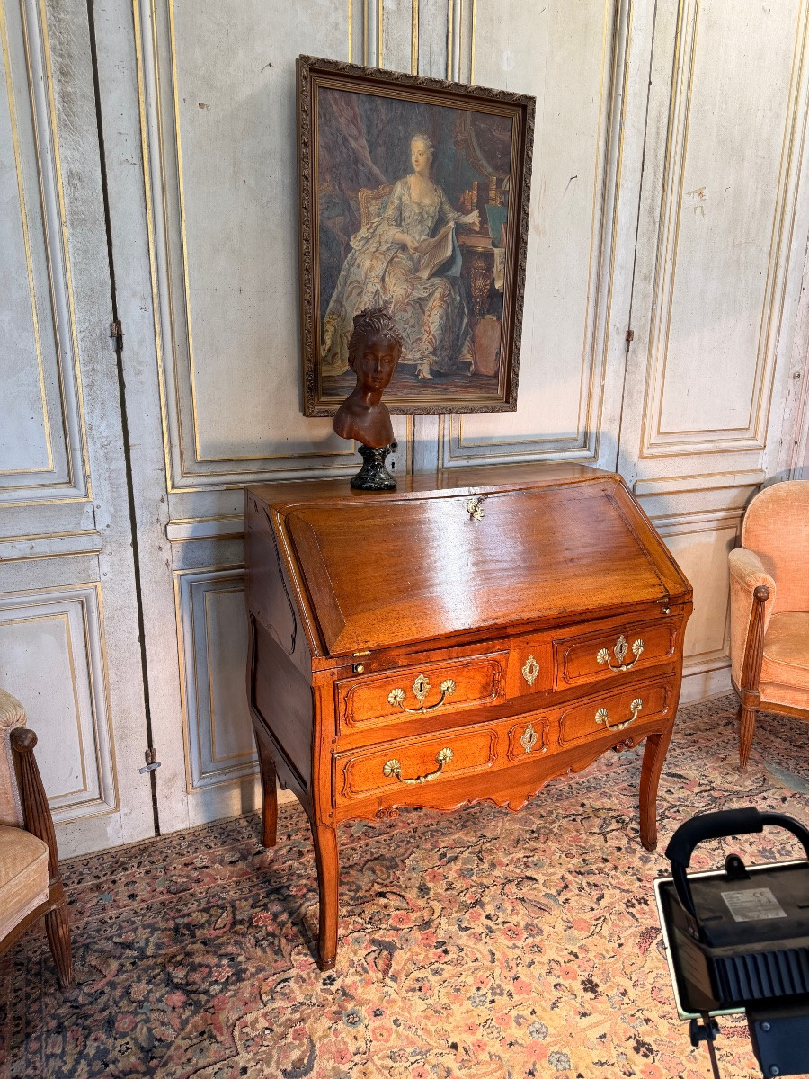 Louis XV Curved Slant-front Desk In Walnut, 18th Century -photo-5