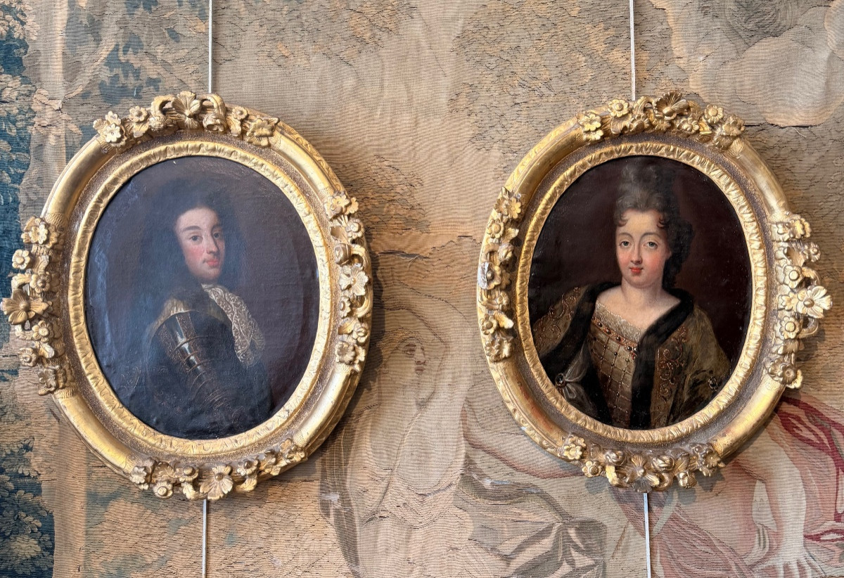 Paire de portrait fin 17 eme d époque régence 