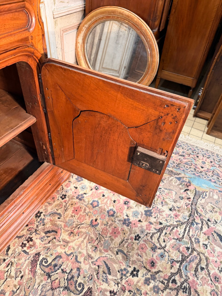 Buffet de chasse 18 eme lyonnais en noyer -photo-6