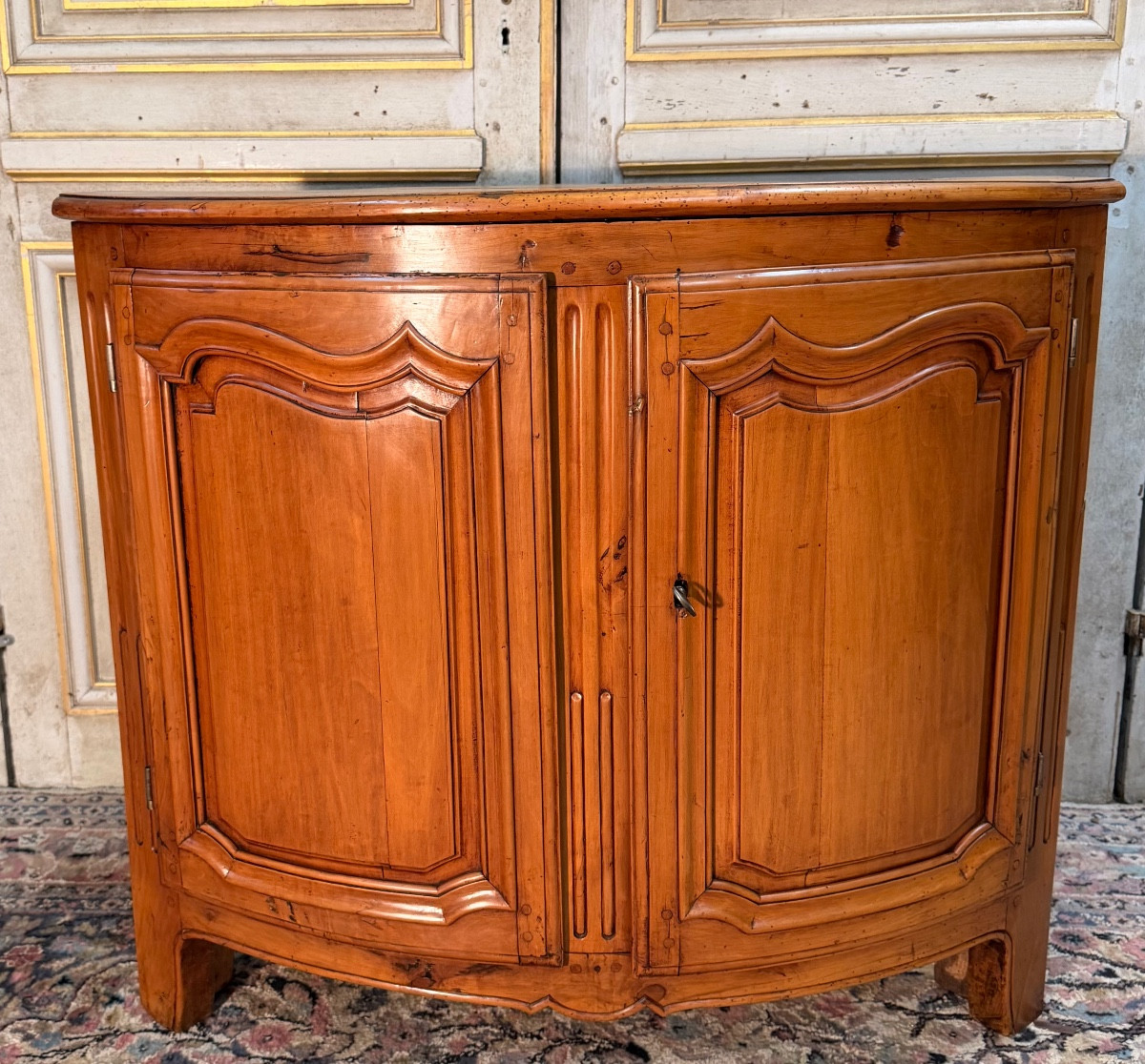 Encoignure galbée d époque Louis XV 18 eme siècle 