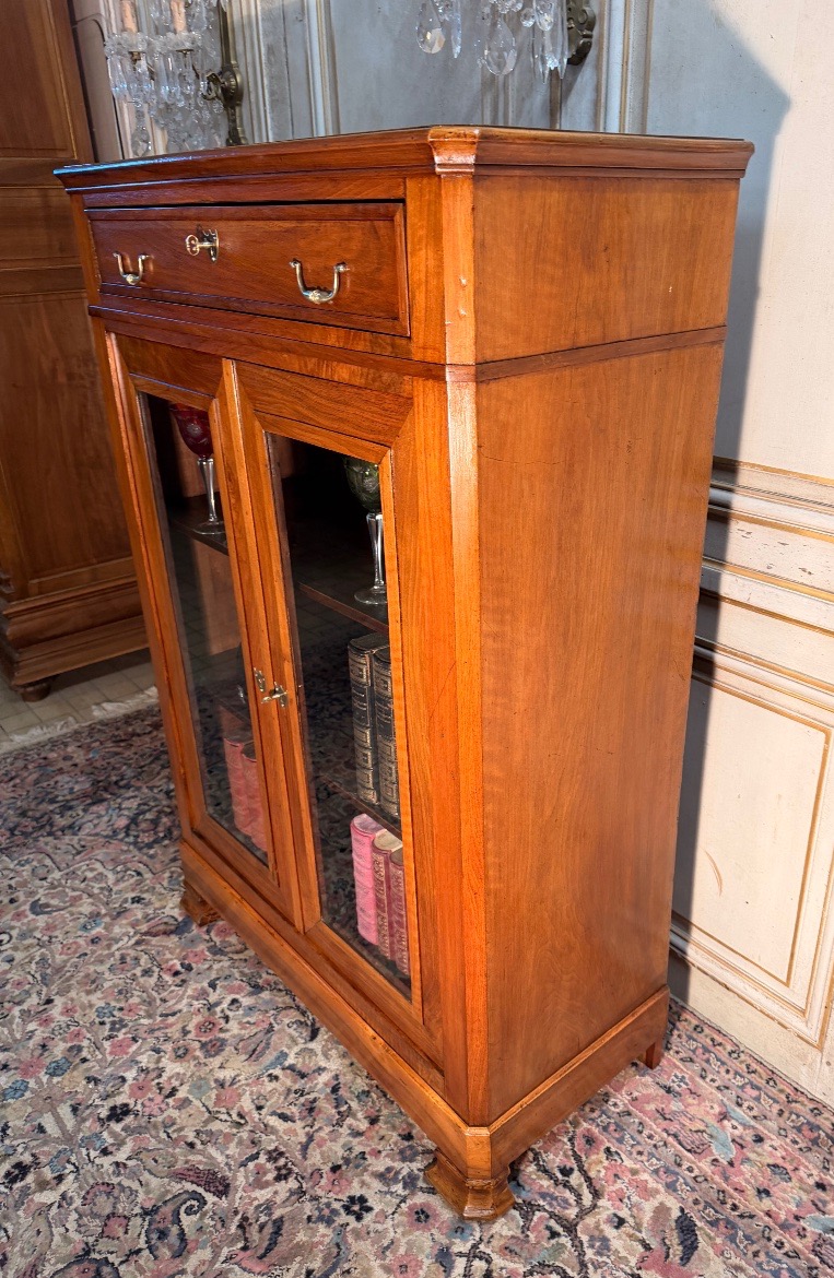 19th-century Louis Philippe Display Cabinet In Walnut -photo-4
