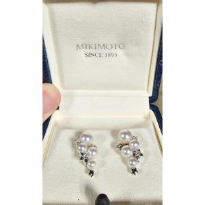 Mikimoto Boucles D Oreille Perles Et Diamants Or Blanc 18 K 