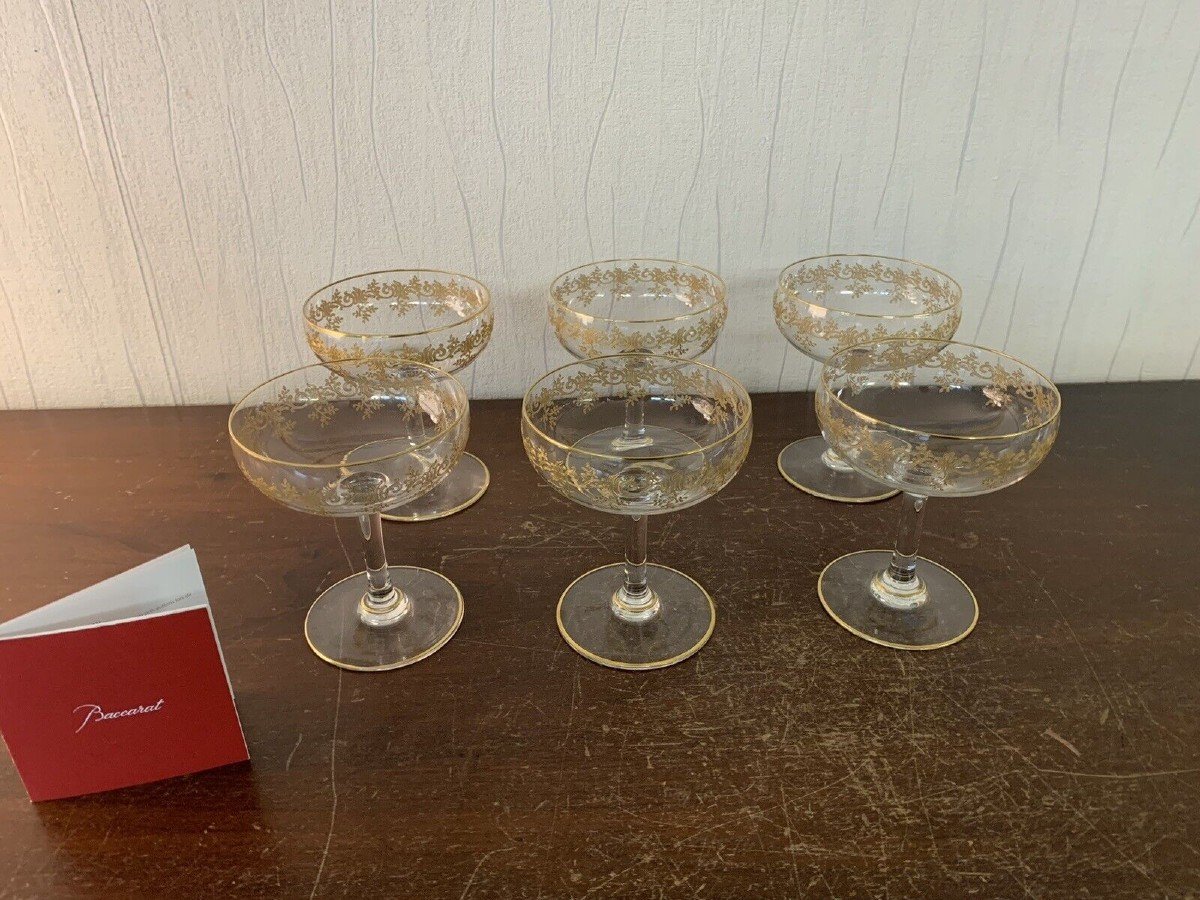 VERRES  A CHAMPAGNE BACCARAT