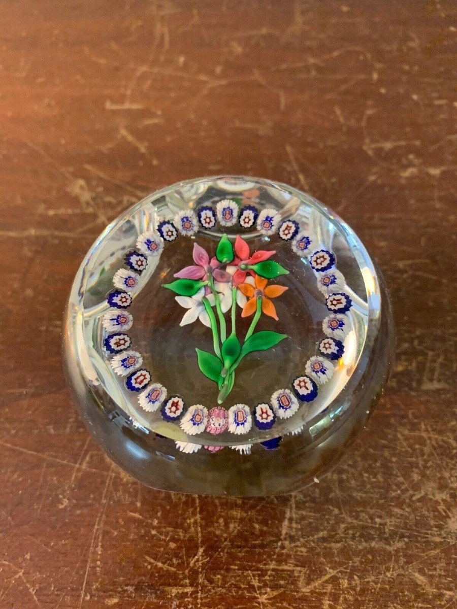 Saint Louis Paperweight-photo-1
