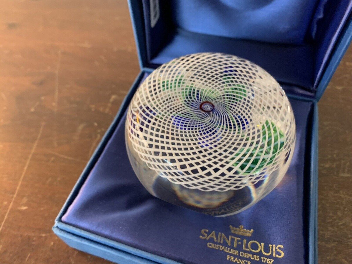 Saint Louis Paperweight Ball-photo-1