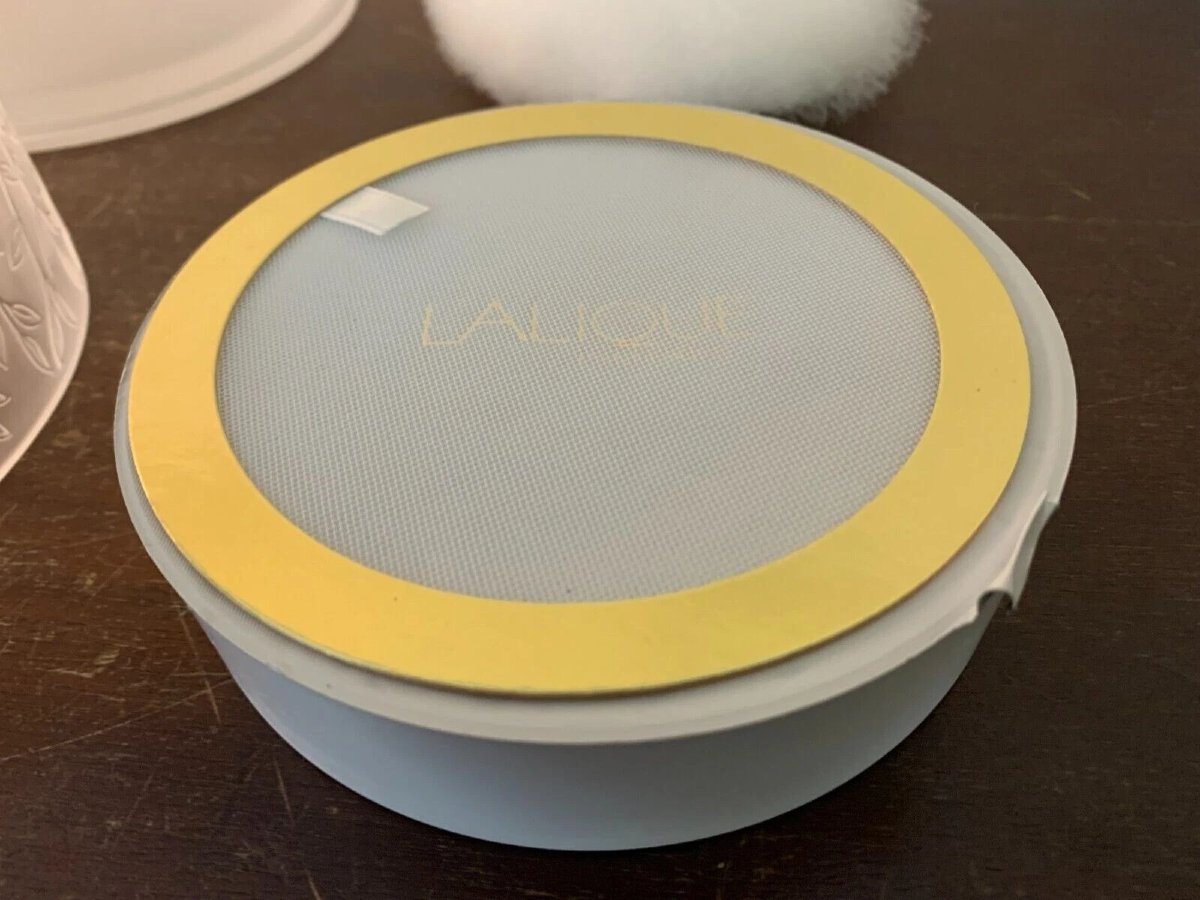 Lalique Crystal Powder Box Numbered 850-photo-1