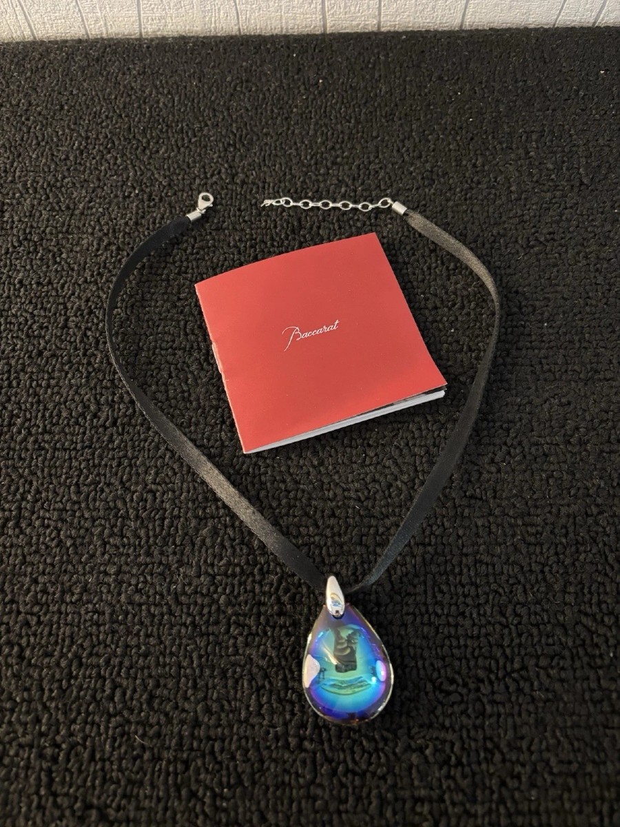 Psydelic Necklace Iridescent Blue In Baccarat Crystal