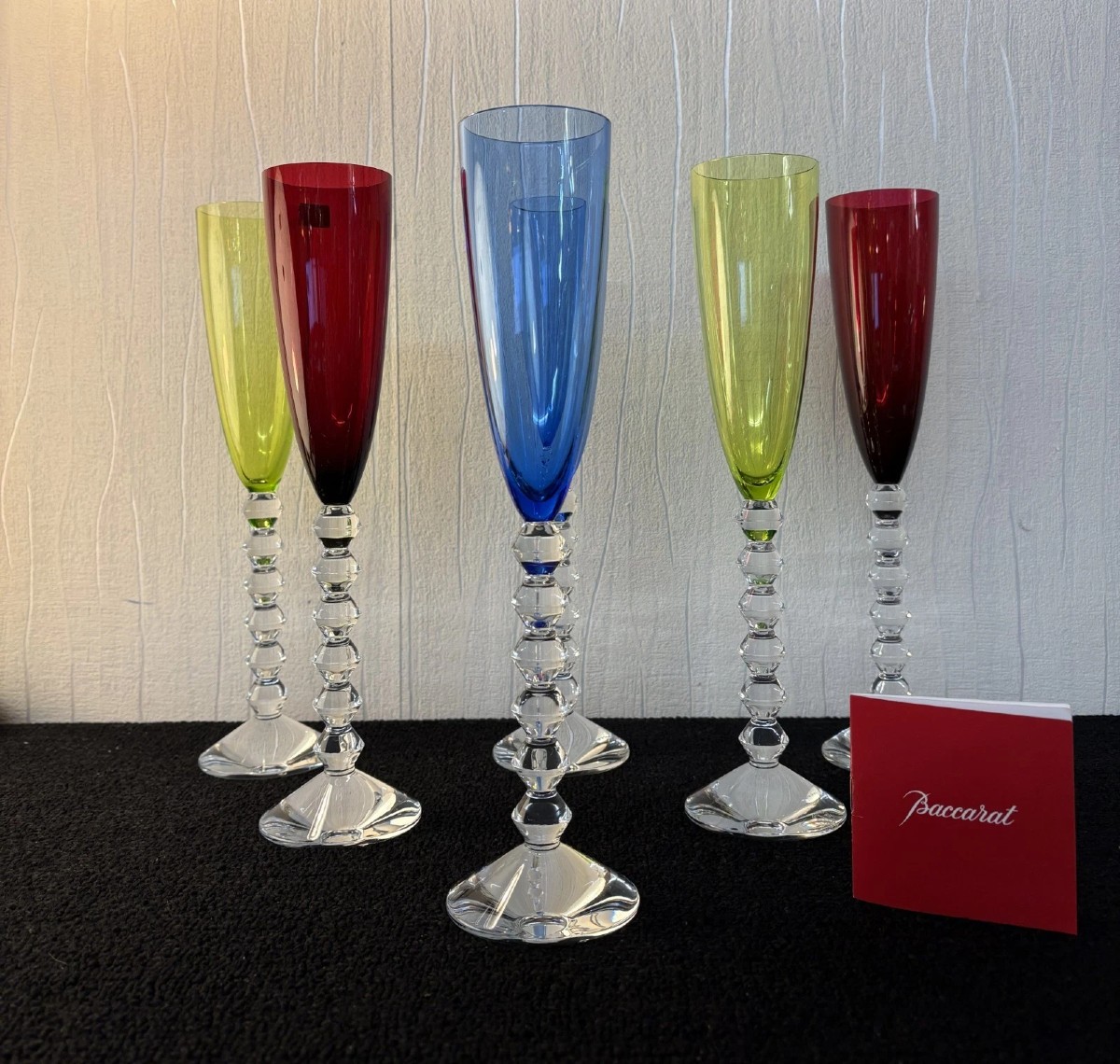 6 FLUTES FLUTISSIMO modèle VEGA en  cristal de BACCARAT  ( Prix pour 6 FLUTES )