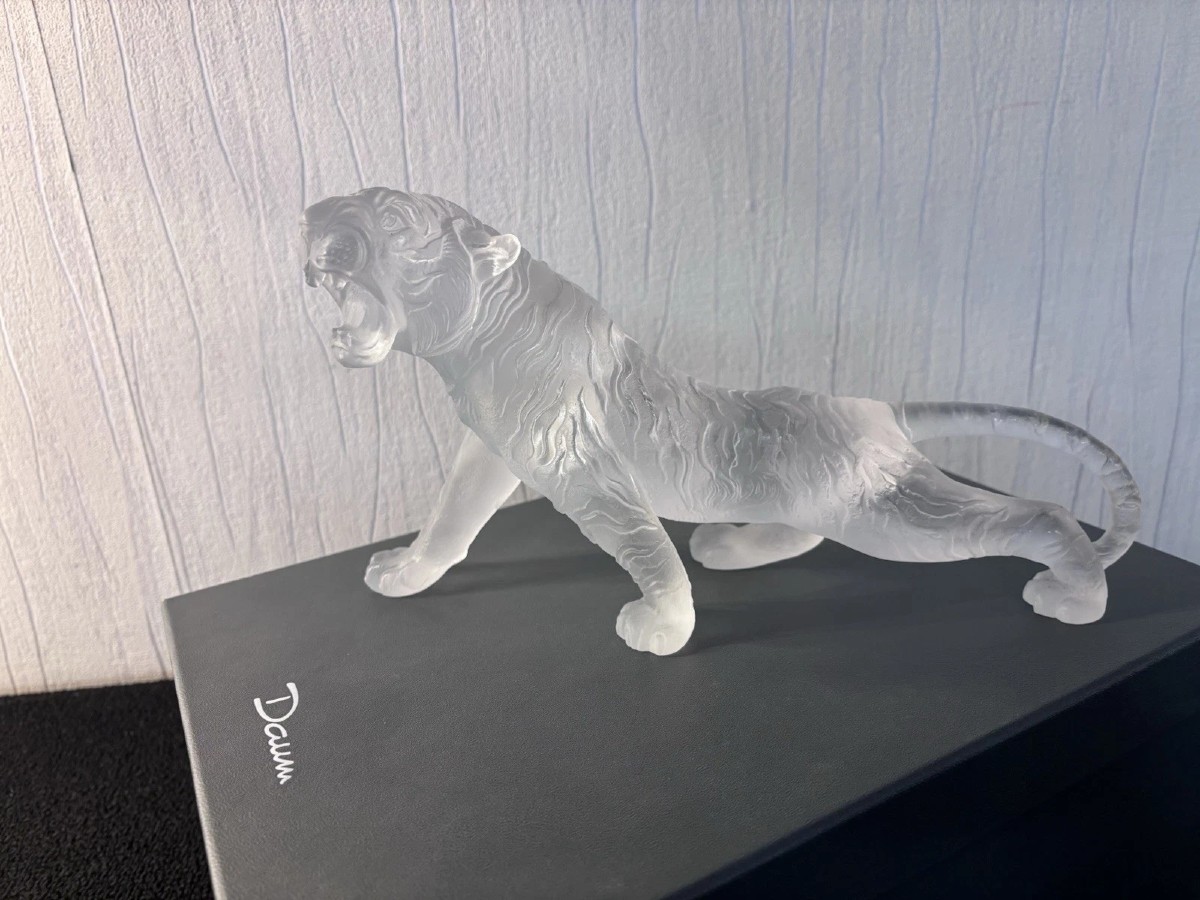 Daum France White Bengal Tiger, Numbered 149/1000
