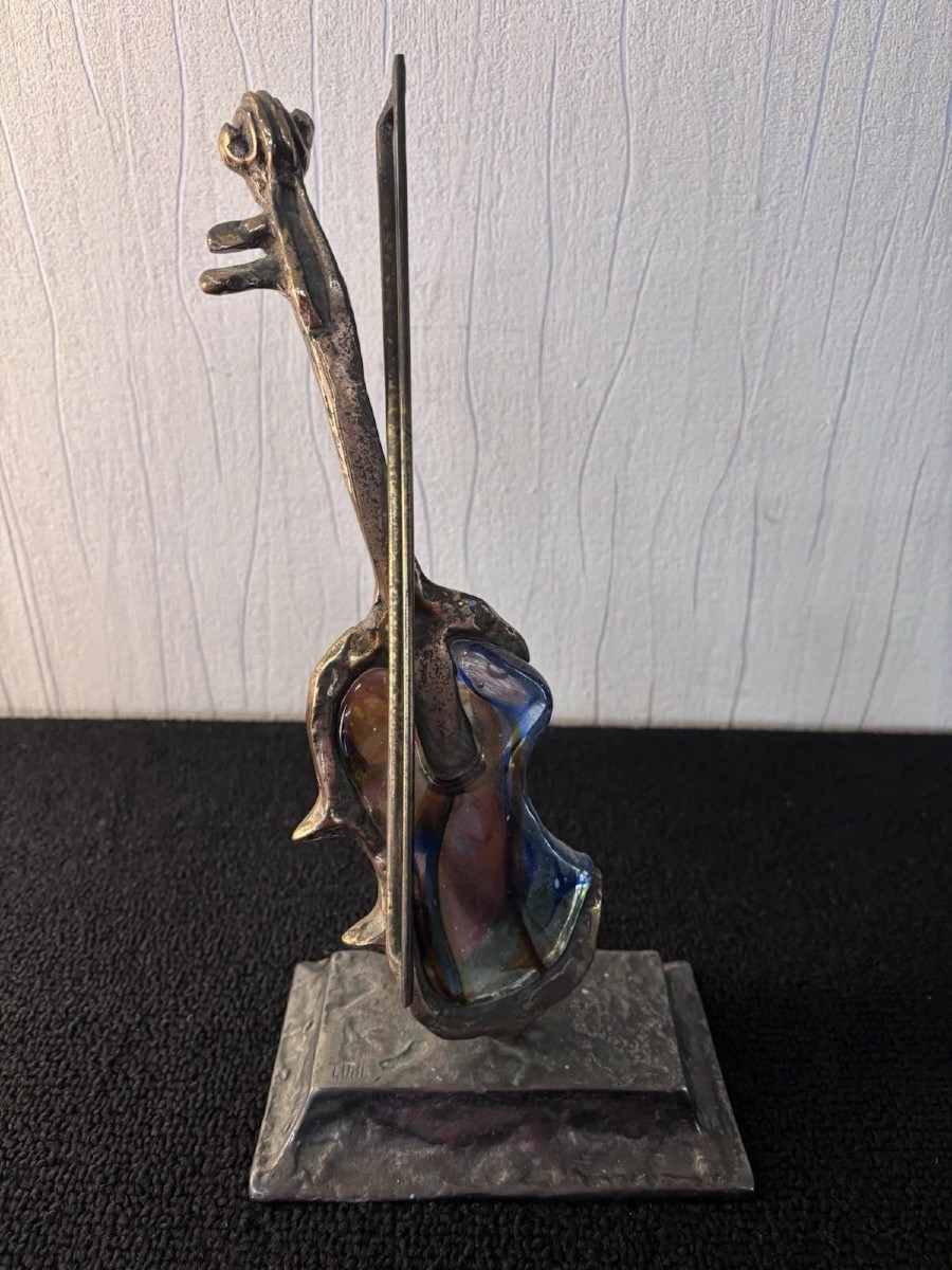 Violon sculpture en bronze patiné et verre coloré Yves LOHE