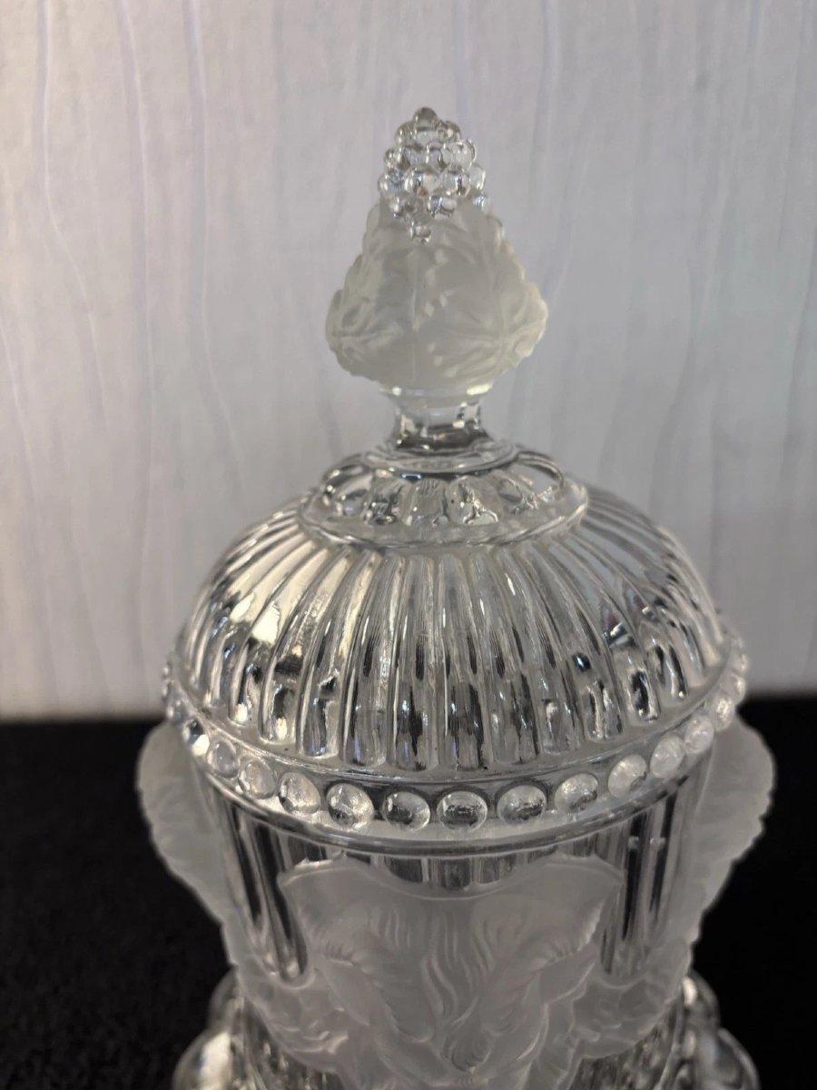 Saint Louis Crystal Cutlery Pot With Ram's Head And Bacchus Head Motif-photo-3