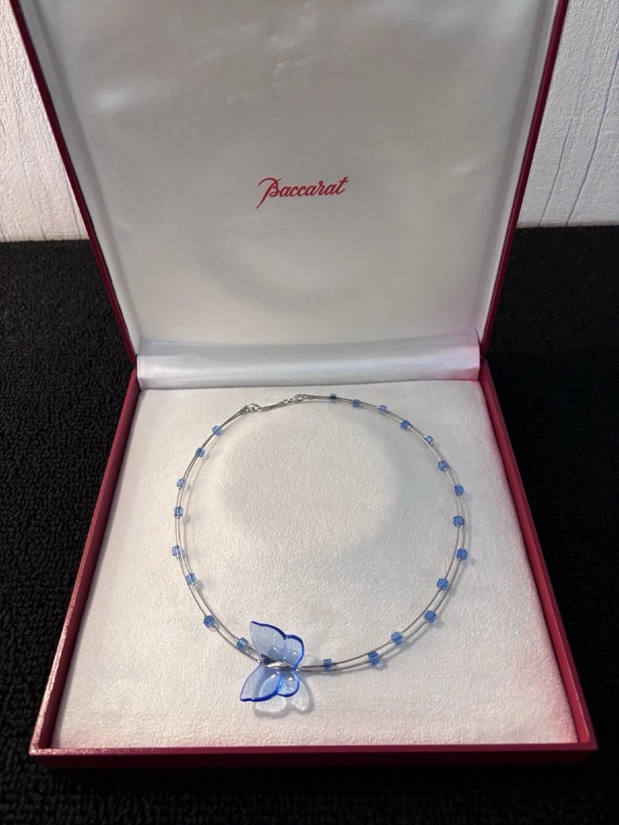 Collier ras du cou papillon bleu en cristal de BACCARAT-photo-2
