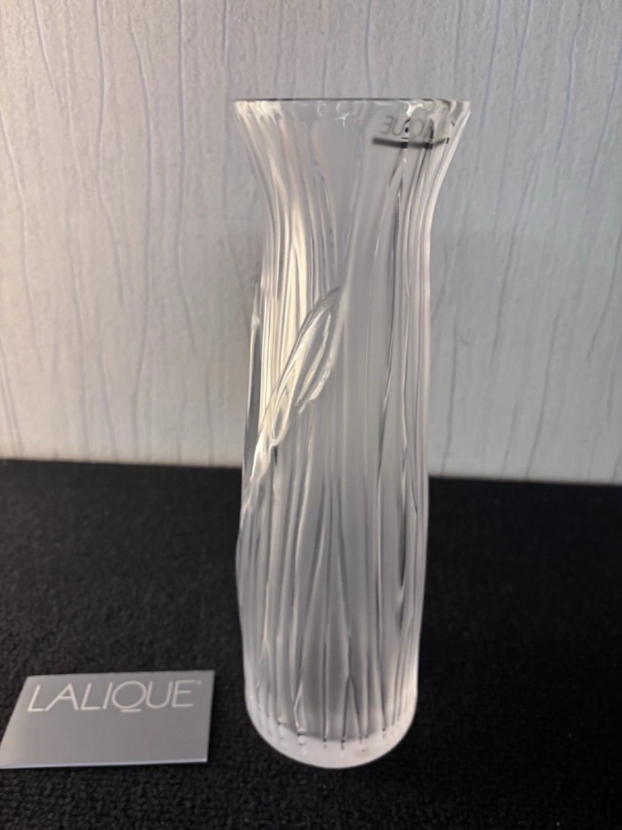 Lalique France Crystal Vase With Daffodil Design-photo-4