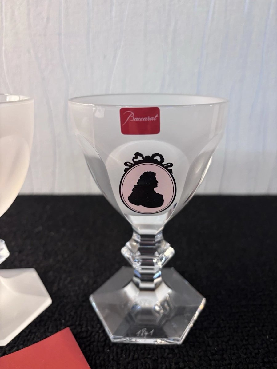 Set Of 2 Harcourt-style Glasses With Medallions, Made Of Baccarat Crystal-photo-4