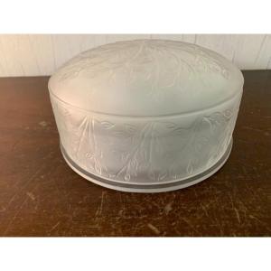 Boite à poudre en cristal Lalique numérotée 850